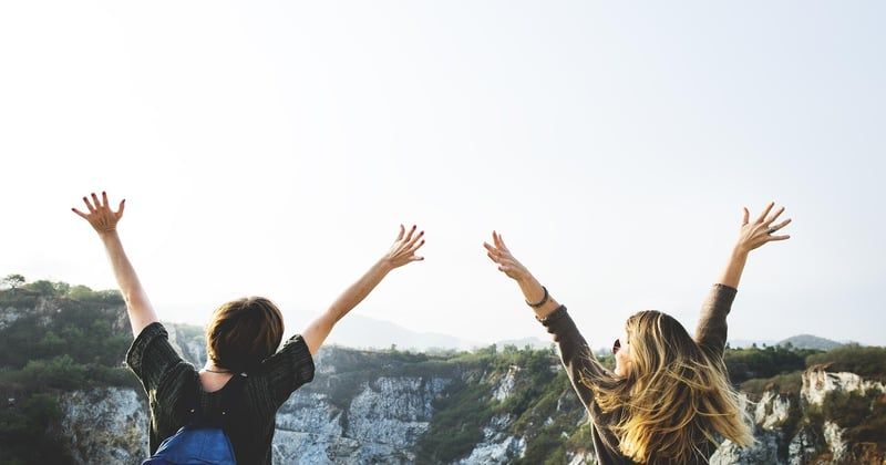 Solo mais jamais seule : les meilleures destinations pour les femmes voyageant seules